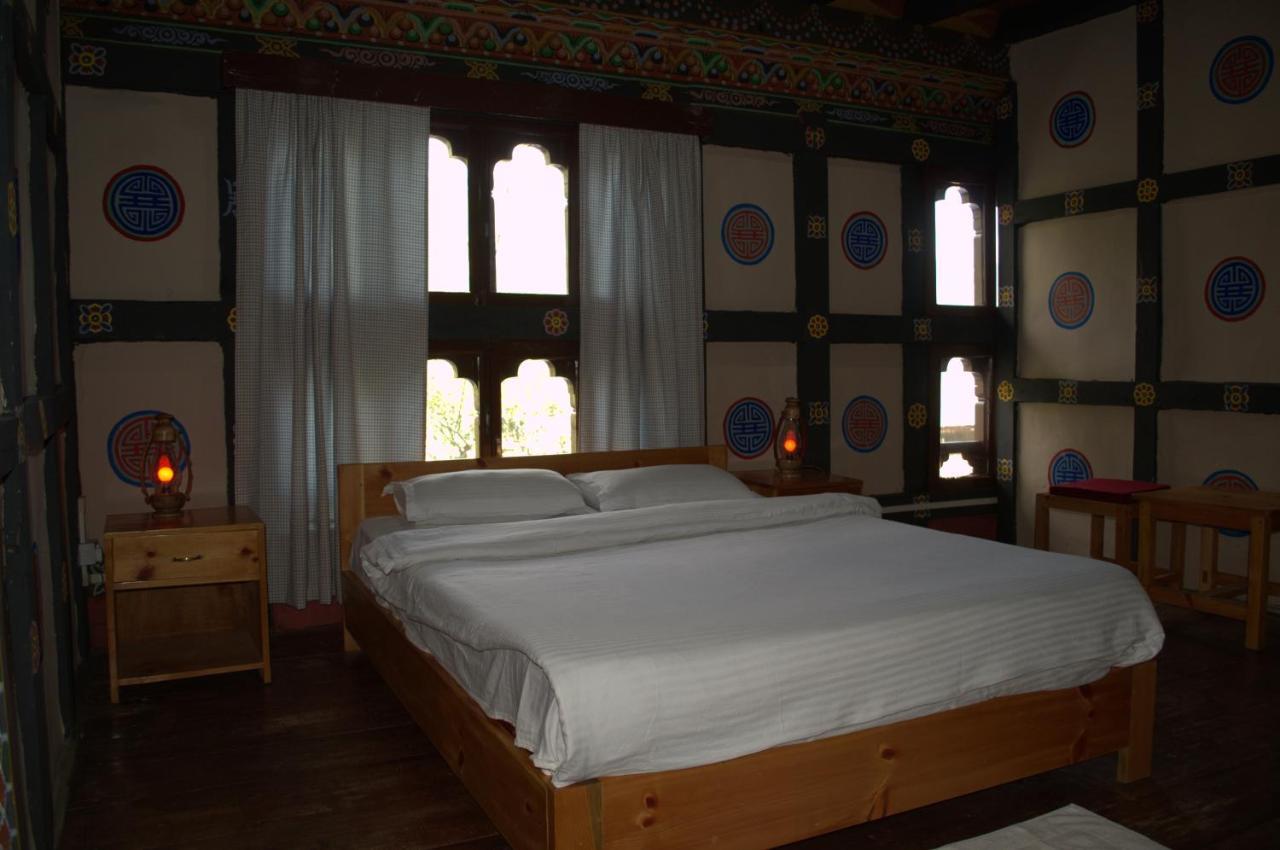 Ama'S Village Lodge Paro Exterior foto